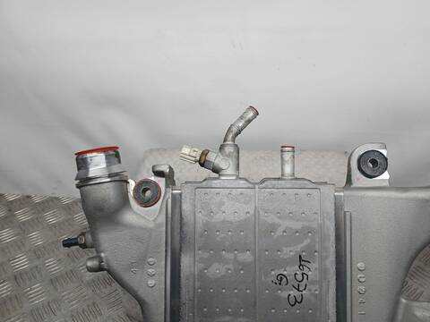 Foto 2ª: Intercooler Toyota Hilux 2.4 D 4WD GUN125_) 150CV 110KW [2GD-FTV] (2022)