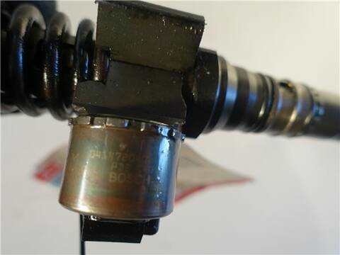 Foto 2ª: Inyectores Audi A4 2.0 TDI 16V 103KW) BERLINA 140CV [BLB] (2005)