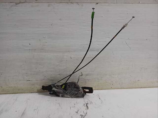 Cerradura Puerta Delantera Derecha Toyota Auris 1.33 DUAL-VVTI NRE150_) 101CV