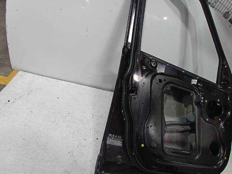 Foto 2ª: Puerta Delantera Izquierda Land Rover Discovery TDV6 HSE AUT. 245CV [306DT] (2009)