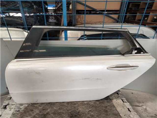 Puerta Trasera Izquierda Peugeot 508 2.0 ACTIVE [2.0 LTR. - 120 KW 16V HDI FAP]