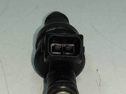 Foto 2ª: Inyectores Audi A4 AEB AVANT (1999)