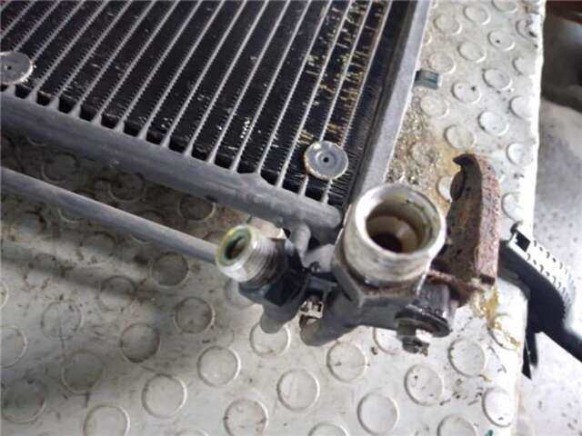 Foto 2ª: Radiador Calefaccion A.A. Mercedes Clase C 160 2.8 280 (202.028) [2.8 LTR. - 142 KW 24V CAT] [M 104.941]