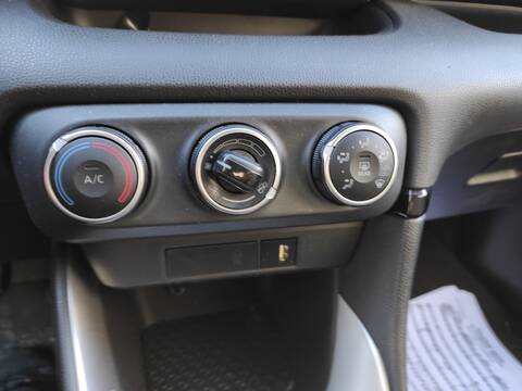 Mando Calefacción A. A. Toyota Yaris M15A