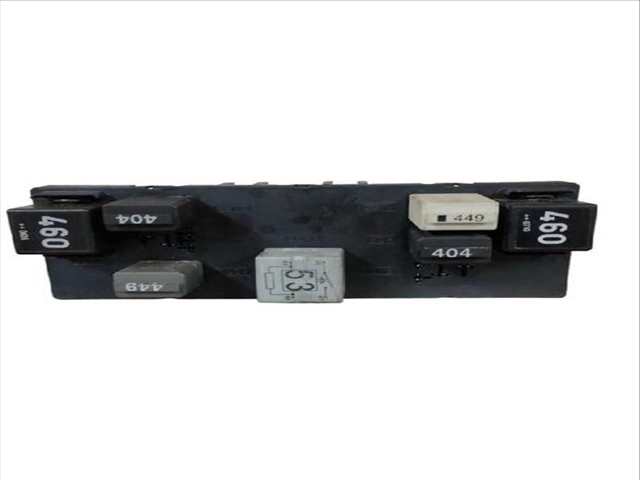 Foto 3ª: Caja Reles Fusibles Volkswagen Passat 2.0 TDI 16V (2005)