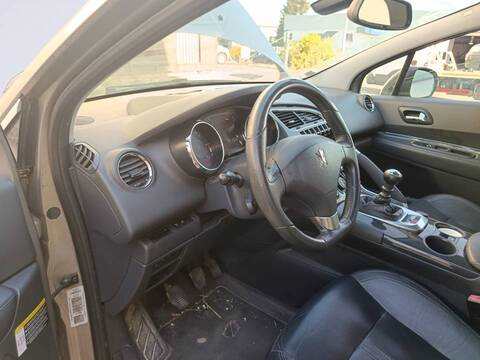 Salpicadero Peugeot 3008 9HR