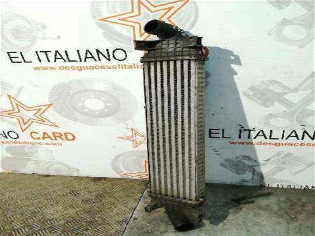 Foto 3ª: Intercooler Ford Focus AMBIENTE D) BERLINA 116CV 85KW [KKDA] (2006)