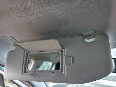 Foto 2ª: Parasol Izquierdo Peugeot 2008 HMZ (2015)