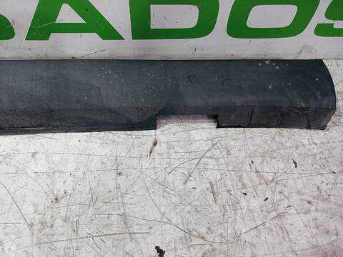 Foto 3ª: Faldón Lateral Seat Altea 1.9 TDI 105CV [BXE] (2006)