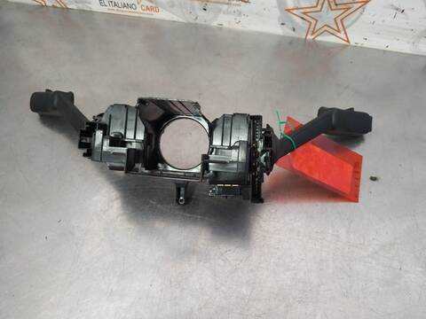 Foto 4ª: Mando Multifuncion Volkswagen Polo ADVANCE 95CV 70KW [DKL] (2020)