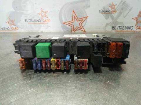 Foto 3ª: Caja Reles Fusibles Mercedes Clase S 220 400 CDI 220.028) BERLINA 250CV 184KW [OM628960] (2000)