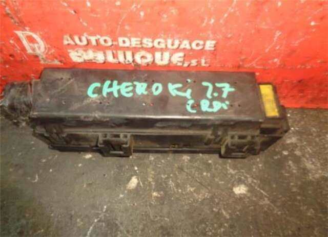 Foto 3ª: Caja Reles Fusibles Jeep Grand Cherokee 2.7 CRD LAREDO [2.7 LTR. - 120 KW CRD CAT] [665921]