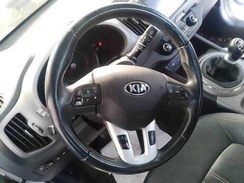 Volante Kia Sportage BUSINESS 2WD 116CV 85KW