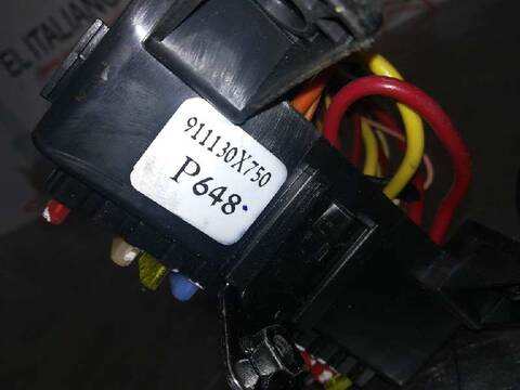 Foto 3ª: Caja Reles Fusibles Hyundai i10 STYLE 78CV 57KW [G4LA] (2010)