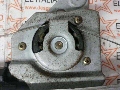 Foto 2ª: Elevalunas Manual Trasero Izquierdo Renault Megane DYNAMIQUE LUXE 131CV 96KW FAMILIAR II FAMILIAR [F9QE8] (2006)