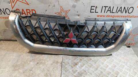 Rejilla Delantera Mitsubishi Montero 2.5 TD GLS PLUS 115CV 85KW