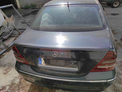 Portón Mercedes Clase C 160 612962 BERLINA