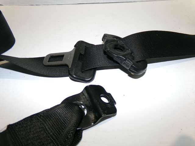 Foto 3ª: Cinturón Delantero Izquierdo Opel Corsa 1.2 G 5P 59KW [Z12XEP] (2005)