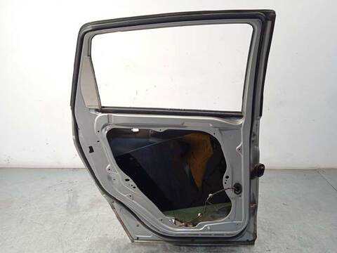 Foto 4ª: Puerta Trasera Izquierda Mercedes Clase B 150 200 CDI 245.208) 140CV 103KW [640941] (2006)