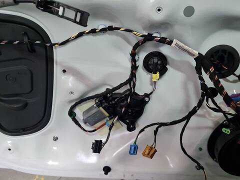 Elevalunas Eléctrico Delantero Izquierdo Volkswagen Golf 2.0 GTD 184CV 135KW
