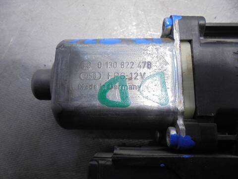 Foto 3ª: Elevalunas Eléctrico Delantero Izquierdo Renault Megane D III BERLINA 5P DYNAMIQUE [K9K G8] (2010)