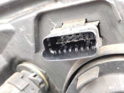 Foto 3ª: Faro Izquierdo Renault Scenic 1.4 16V JZ0F JZ1V) 131CV 96KW [H4J700] (2010)