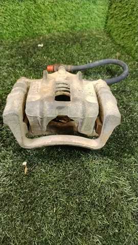 Pinza Freno Delantera Derecho Suzuki Santana 1.0 G SJ410 RHD TECHO METALICO