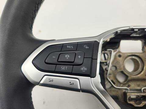 Foto 4ª: Volante Volkswagen Touran LIFE 149CV 110KW [DXPA] (2024)