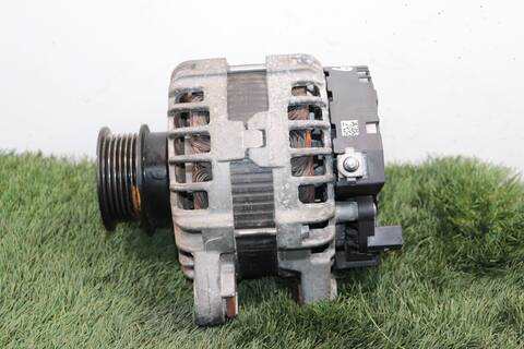 Foto 2ª: Alternador Volvo V40 D4204T8 (2021)