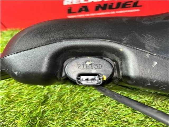 Foto 2ª: Deposito Limpiaparabrisas Renault Express ADVANCE BLUE DCI DIESEL FAP 75CV 55KW [K9K U8] (2021)