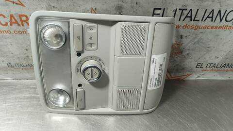 Foto 4ª: Luz Interior Volkswagen Golf ADVANCE 105CV 77KW [CAYC] (2010)