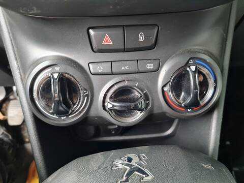 Mando Calefacción A. A. Peugeot 208 ACTIVE 82CV 60KW