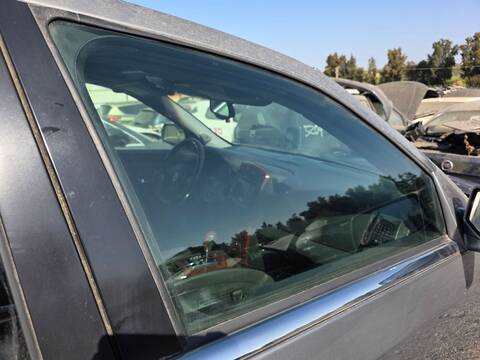 Luna Delantera Derecha Cadillac SRX LY7 AUT.