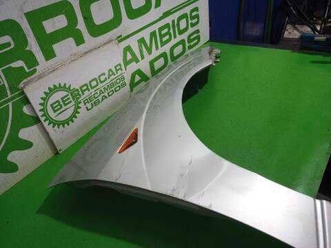 Foto 2ª: Aleta Delantera Derecha Ford Focus TREND 101CV [FFDA] (1998)