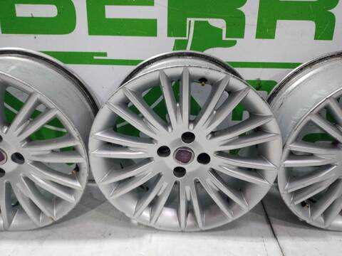 Foto 3ª: Juego LLantas Fiat Bravo 1.9 DYNAMIC MULTIJET 120CV [192A8000] (2007)