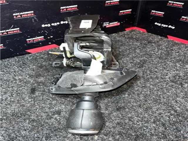 Foto 3ª: Palanca de Cambio Renault Trafic L1H1 3 0T 8/9 ASIENTOS) EQUILIBRE BLUE DCI FAP CAT 110CV 81KW [M9R Z7]