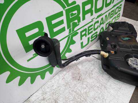 Foto 3ª: Deposito de Combustible Peugeot 307 1.6 16V CAT 109CV 80KW [9HY] (2004)