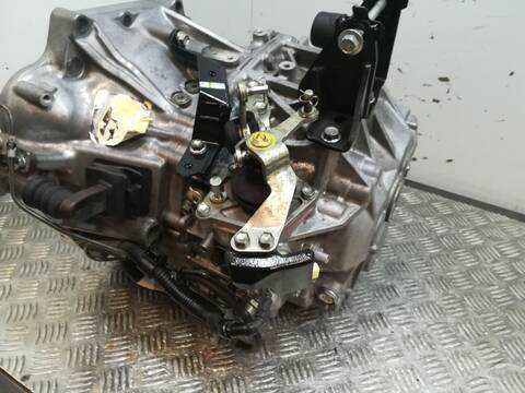 Foto 3ª: Caja Cambios Toyota Verso 1ADFTV (2013)