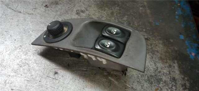 Foto 3ª: Botonera Elevalunas Renault Megane 2.0 16V IDE [2.0 LTR. - 103 KW 16V IDE] I FASE 2 COUPE (DA...)(01.1999-_) [F5RD7]
