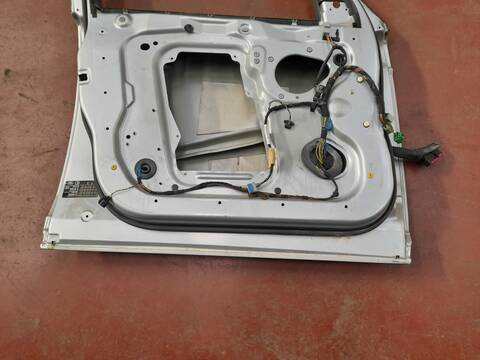 Foto 3ª: Puerta Delantera Izquierda Land Rover Discovery VERSION INDEFINIDA (2004)