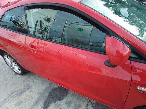 Foto 4ª: Puerta Delantera Derecha Seat Ibiza 1.6 TDI 105CV 77KW [CAY] (2010)