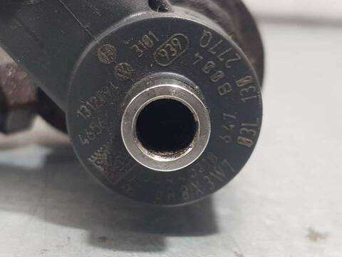 Foto 3ª: Inyectores Volkswagen Crafter 2.0 TDI 163CV 120KW CAJA CERRADA [CKU] (2006)