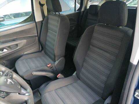 Asientos Traseros Opel Combo SELECTIVE 110CV 81KW