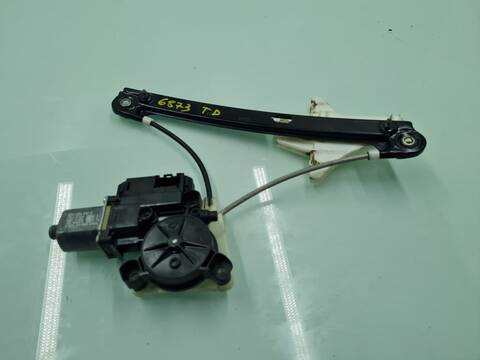 Elevalunas Manual Trasero Derecho Volkswagen Polo ADVANCE 75CV 55KW