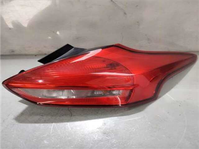Piloto Trasero Derecho Ford Focus 1.5 BLACK&RED [1.5 LTR. - 88 KW TDCI CAT]