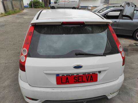 Portón Ford Fiesta HHJB