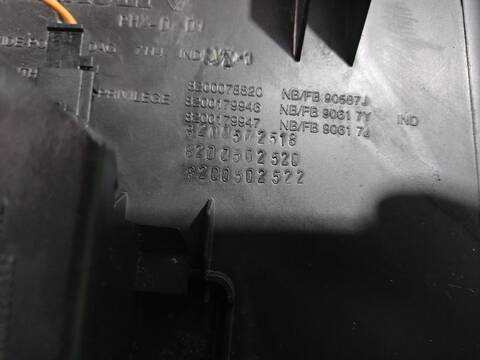 Foto 2ª: Guantera Renault Megane CONFORT AUTHENTIQUE 112CV [K4M] (2003)