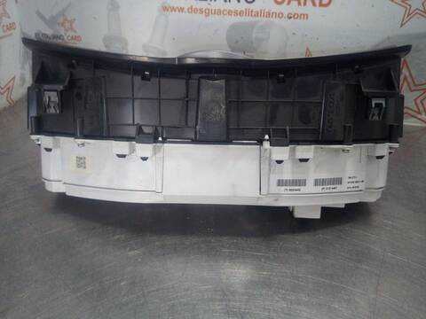 Foto 3ª: Cuadro de Instrumentos Volvo V40 R-DESIGN MOMENTUM 150CV 110KW [D5204T6] (2013)