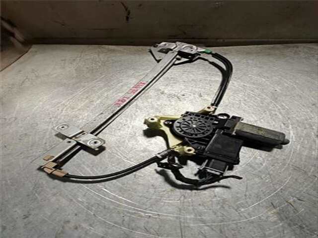 Foto 3ª: Elevalunas Eléctrico Delantero Izquierdo Mitsubishi Carisma 1.9 1900 DI-D AVANCE [1.9 LTR. - 85 KW DI-D CAT] [F9Q2]