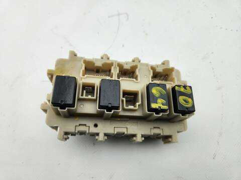 Caja Reles Fusibles Nissan Qashqai 360 110CV 81KW